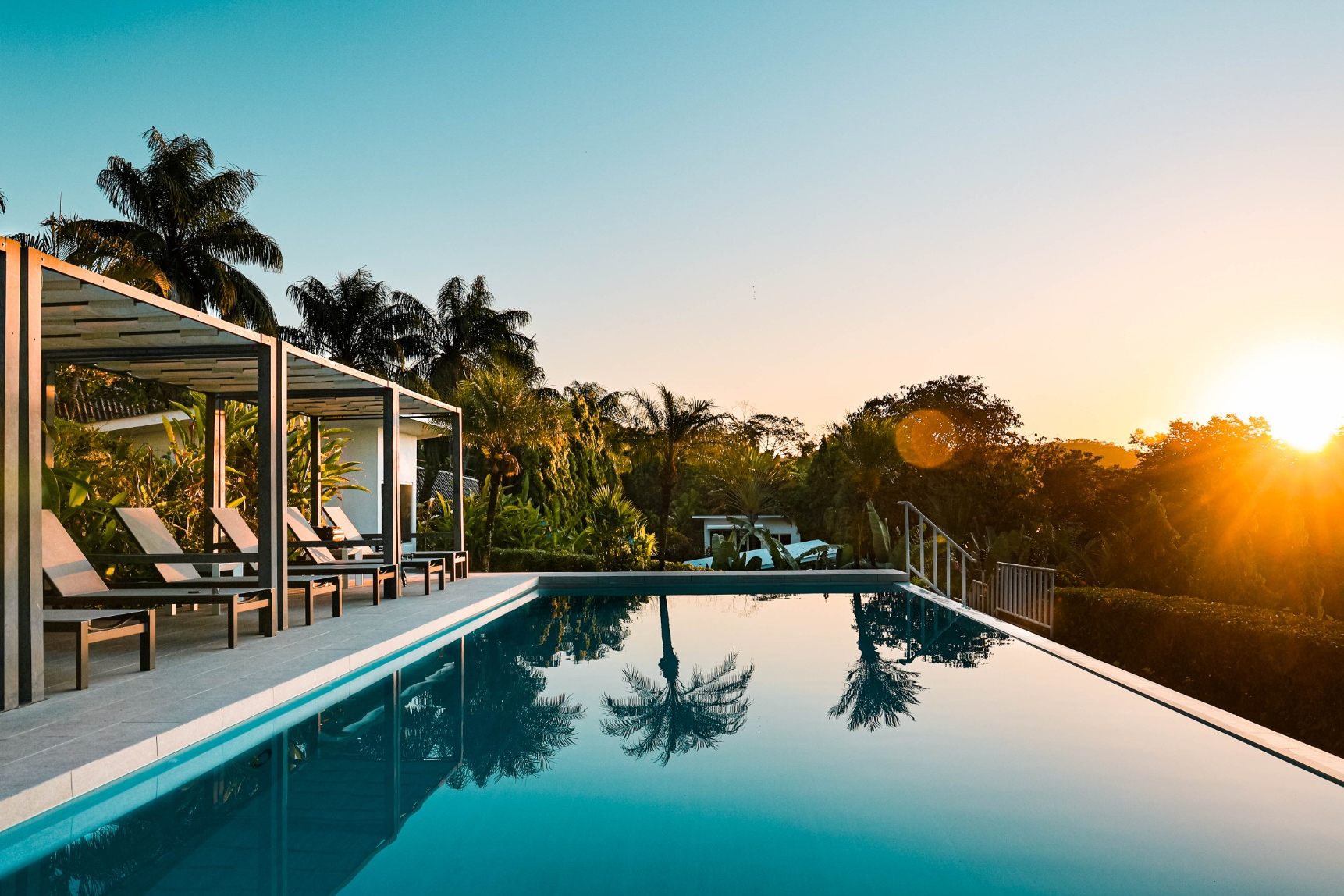 Upper infinity pool at Bocas del Mar at daybreak
